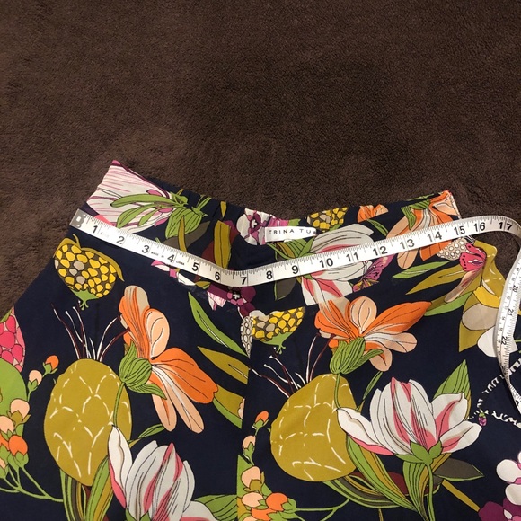New w/o tags Trina Turk Silk Flare Pants size S - Picture 7 of 9